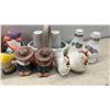 Image 6 : Collection of Assorted Ceramic Salt and Pepper Shakers Including Arizona Cacti, Ducks
