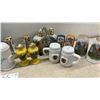 Image 5 : Assortment of Vintage Ceramic Salt and Pepper Shakers, Animals, Figures, Florals and More