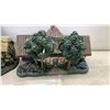 Image 5 : Thomas Kinkade Hawthorne Village Sculptures: Seaside Bait, Porterfield Antique Shop and More