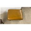 Image 8 : Magazine Rack & Ottoman