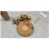 Image 12 : Wall Clock, Ceramic Cocker Spaniel, Horse and Pig Figurines, Bedside Lamp, No Hunting Wood Sign