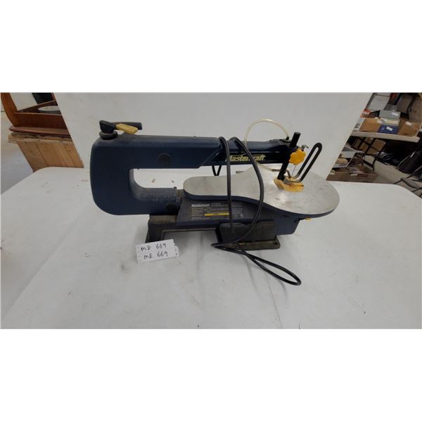 Mastercraft Scroll Saw, Model 055-6750-8 with Manual Woodworking Books Extra Blades and a Wood