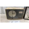 Image 5 : 1964 Westinghouse 905L5 Radio Alarm Clock, 1970s Lloyds JJ-7143 and 1949/50 GE C751 Radios