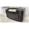 Image 3 : Philco Bakelite Tabletop Tube Radio, 1942