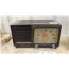 Image 4 : Vintage Tube Radio Lot: General Electric RC 6517-2, Silvertone Clock Radio and More