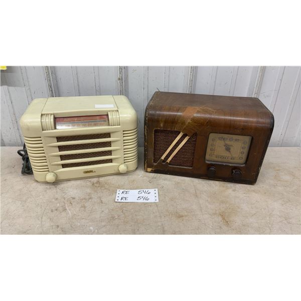 Coronado Bakelite Radio and Addison Wood-Cased Tube Radio, 1940s