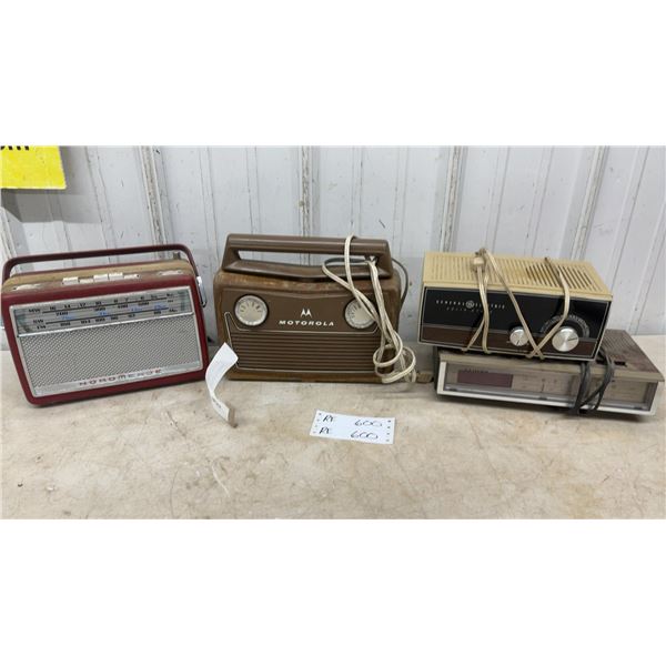 Vintage Nordmende Transita De Luxe Radio, Motorola Radio, & General Electric Radios