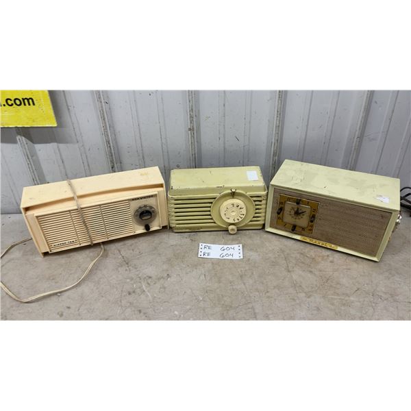 3 Vintage Tube Radios Including RCA Victor Nipper Ten, Nipper and Regal Clock Radio
