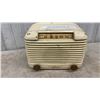 Image 6 : RCA Victor 60 6-Tube Radio, Restored Electrically; & 1952-53 Sparton 50152 Radio