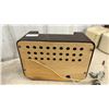 Image 8 : 1950/51 General Electric Model 402 Broadcast Radio and Rogers Majestic Bakelite Tube Radio