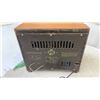 Image 9 : Two Vintage Radios: 1947-48 Viking 4526 Restored Electrically & GE Wood Case Radio