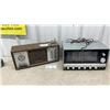 Image 1 : RCA Victor AM Clock Radio and Lafayette HA-800 Communications Receiver