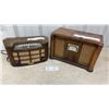 Image 1 : Two Vintage Radios: 1951-52 Viking 52-30R & 1939/40 Northern Electric B452