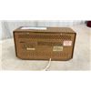 Image 9 : Vintage RCA Victor Portable Radio, Nivico 611J-36 All Transistor Radio, and RCA Tube Radio