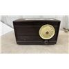 Image 2 : Lot of 3 Vintage Tube Radios: 1955 Airline GSL-1615A, 1947-48 Admiral 5R1, 1970 Eaton's Minerva
