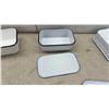 Image 4 : Set of Four Vintage White Enamel Kitchen Storage Containers with Lids, Largest 5" x 14" x 9"