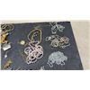 Image 6 : Vintage Jewelry: Wristwatches, Rings, Bracelets, Necklaces, Brooches, Pins, Earrings and More