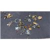 Image 9 : Vintage Jewelry: Wristwatches, Rings, Bracelets, Necklaces, Brooches, Pins, Earrings and More