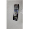 Image 5 : Samsung LCD/LED Flat-Panel Television with Remote and Wall-Mount Bracket 24"