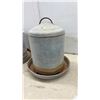 Image 4 : Vintage Oakes No. 503 Galvanized Metal Poultry Feeders, Set of 4