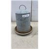 Image 7 : Vintage Oakes No. 503 Galvanized Metal Poultry Feeders, Set of 4