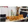 Image 1 : Northern Lights Candles Handcrafted Wooden Display Boxes and Holiday Decor
