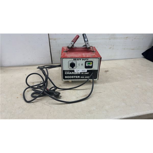 Heavy Duty 6/12 Volt Battery Charger 30 Amp and Booster 200 Amp, Model 141-8