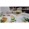 Image 6 : Vintage Hand-Painted Enamelware Lot: Turkey Platter, Floral Oval Plates, Fruit Bowls and More