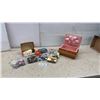 Image 1 : Wicker Sewing Basket with Thread, Singer Attachments, Buttons, Zippers, and More