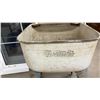 Image 8 : Vintage One-Minute Washing Machine and Wringer on a Steel Rolling Stand