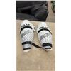 Image 13 : Hockey Equipment: Pants, Gloves, CCM Shoulder Pads, Skates, and More