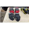 Image 6 : Hockey Equipment: Pants, Gloves, CCM Shoulder Pads, Skates, and More