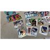 Image 6 : Vintage 1990s Hockey Cards: Upper Deck, Fleer, Topps, Pro Set, and O-Pee-Chee