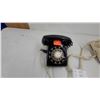Image 2 : Pair of Vintage Western Electric 500 Series Rotary Dial Desk Telephones