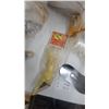 Image 6 : Lot of 10 D. and L. No. 155 Dripless Funnels with Oil Can Openers, NOS