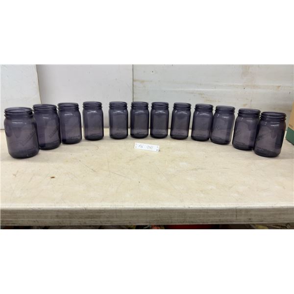 12 Bernardin Canadian Purple Mason Jars, “Origine De 1881”