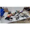 Image 1 : Vintage Camera Lot: Polaroid Land Camera Automatic 100 and GAF Pana-Vue