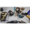 Image 4 : Vintage Camera Lot: Polaroid Land Camera Automatic 100 and GAF Pana-Vue