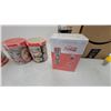 Image 2 : Coca-Cola Collectible Tins: Vending Machine Tin, Cylindrical Puzzle Tins, and Cards