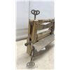 Image 6 : T. Eaton Co. “Eatonia” No. 11 Wringer Washer, Canada