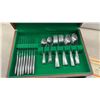 Image 2 : Plaza Stainless USA Flatware Set in Wood Chest