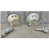 Image 10 : 12 Porcelain Figurines, 2 Light Up