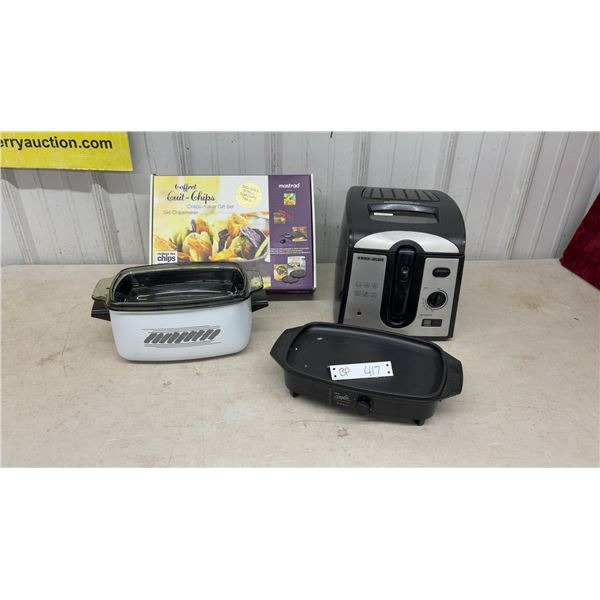 Black and Decker Deep Fryer- Works, Chips Maker Set Looks New, and 2 Slow Cookers