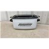 Image 6 : Black and Decker Deep Fryer- Works, Chips Maker Set Looks New, and 2 Slow Cookers