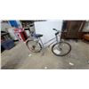 Image 1 : Vintage Supercycle Commuter SX Men's Comfort Bicycle with Chrome Fenders and Rear Cargo Rack 26"