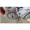 Image 6 : Diamondback Ascent Mountain Bike, 1993, Shimano Deore LX Components, Cantilever Brakes 26"