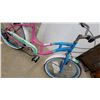 Image 4 : Schwinn Sunnyway Children's Cruiser Bicycle, Pink and Blue Frame, White Tires with Blue Rims 24"
