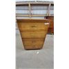 Image 1 : Vintage Mid-Century Modern Four-Drawer Wood Chest with Brass-Toned Pulls