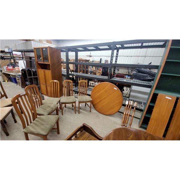 Round Wooden Extendable Dining Table with Turned Legs 30"hgt. And 42"diameter and Two Extension