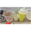Image 3 : Vintage Kitchenware Lot: Measuring Bowl, Tupperware, and EKCO Cake Decorator Set